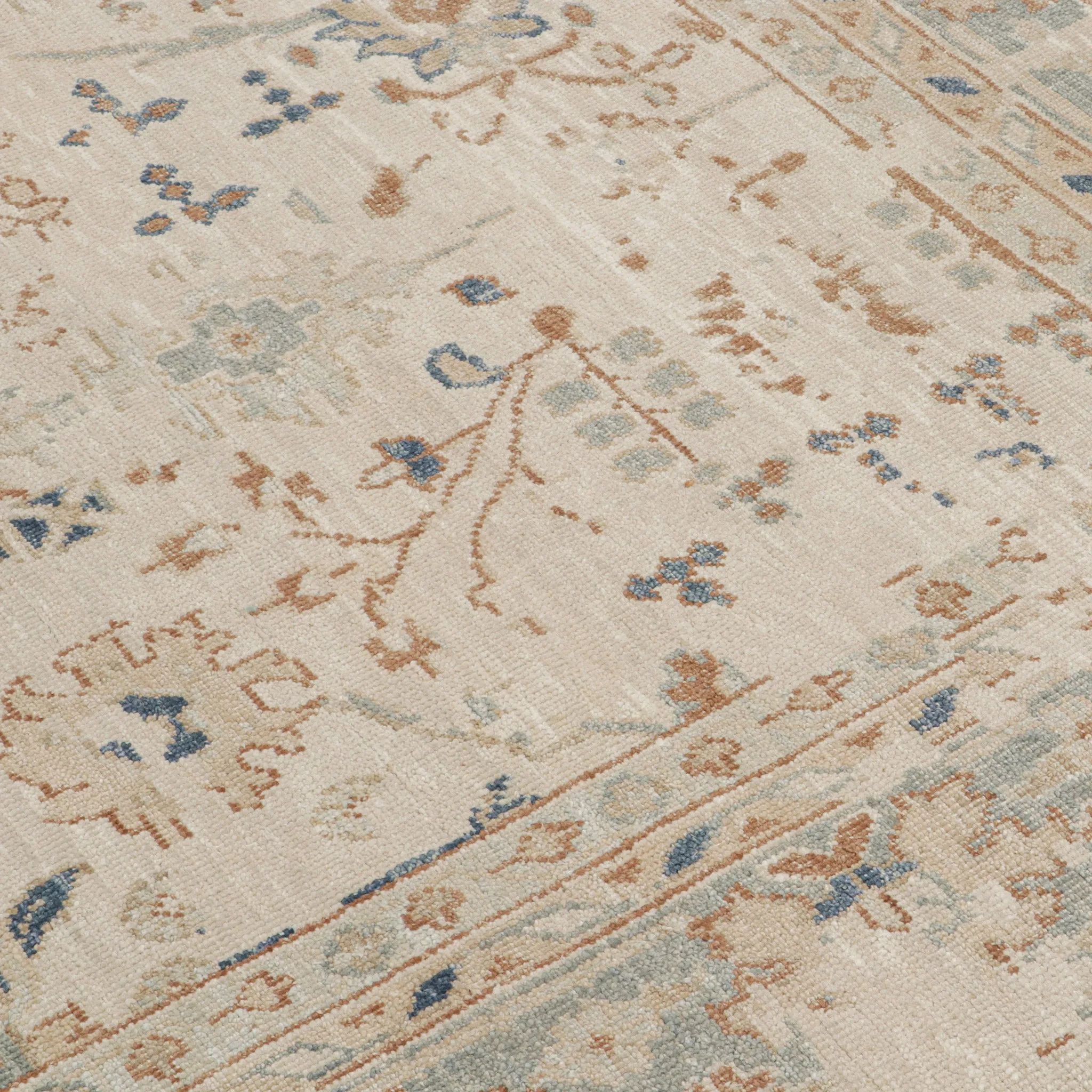 Beige Traditional Silk Rug - 9'9" x 13'11"
