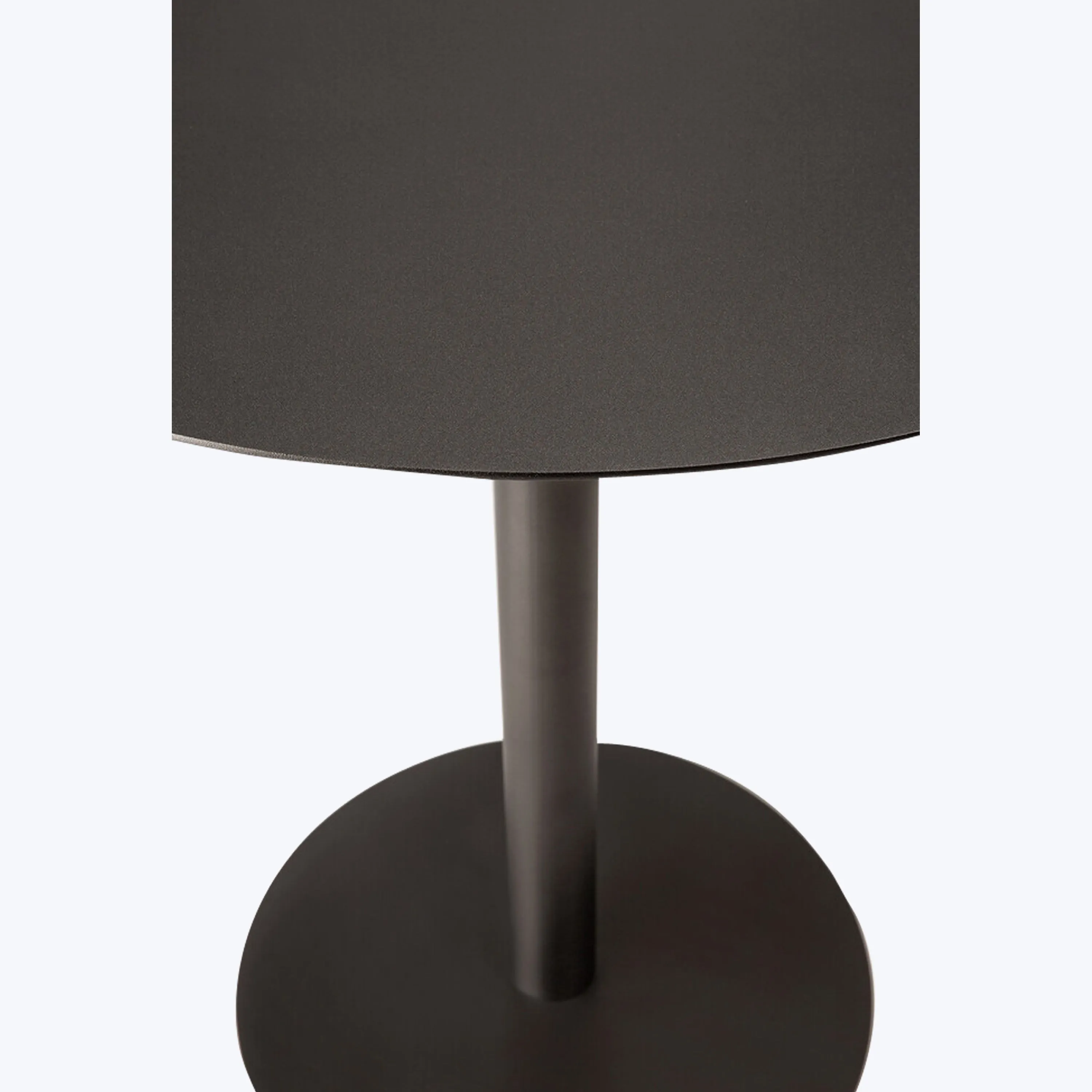 Bend Dining Table