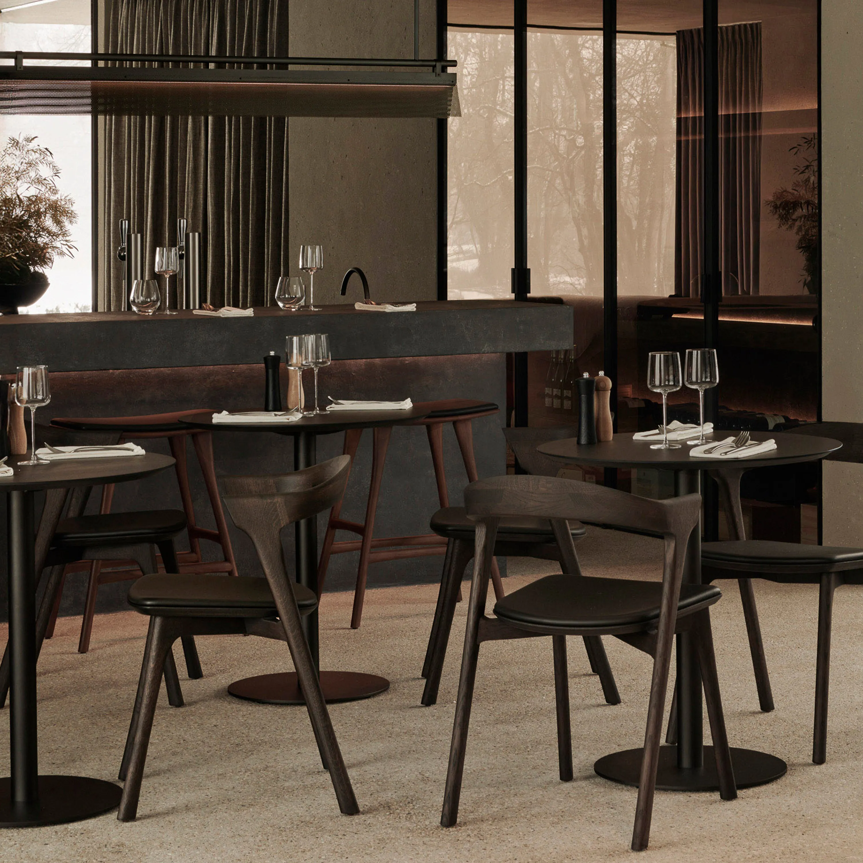Bend Dining Table