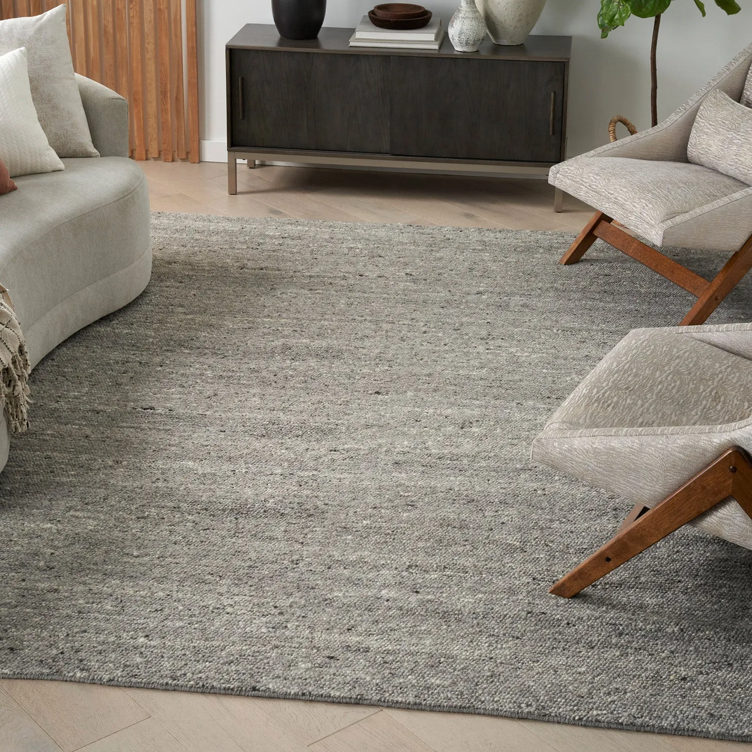 Distressed Essentials Solid Rug - Grey
