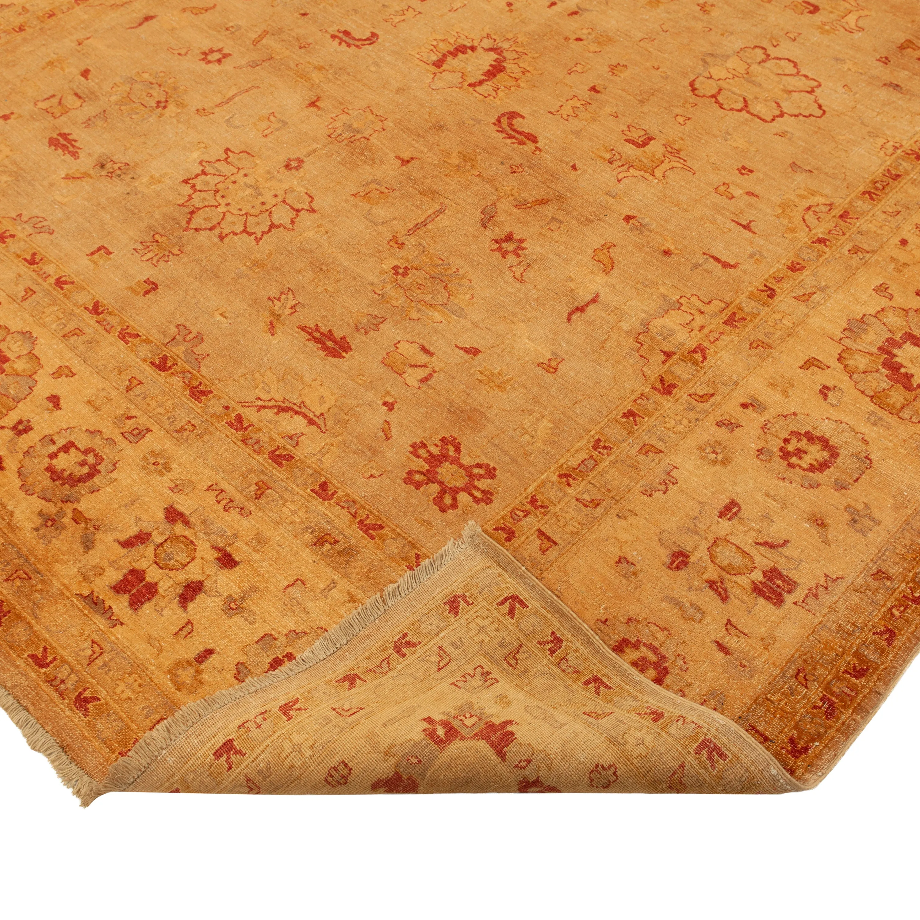 Gold Traditional Wool Rug - 8'10" x 11'6"