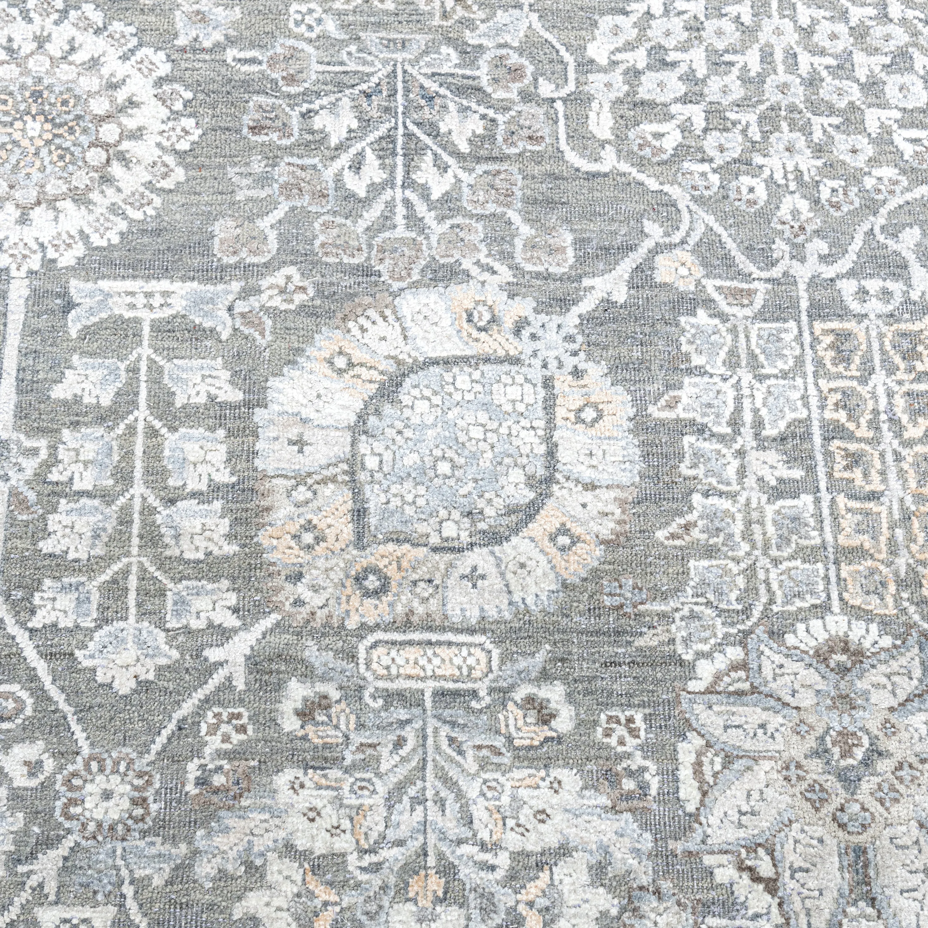Grey Traditional Wool Silk Blend Rug - 9'1" x 11'11"