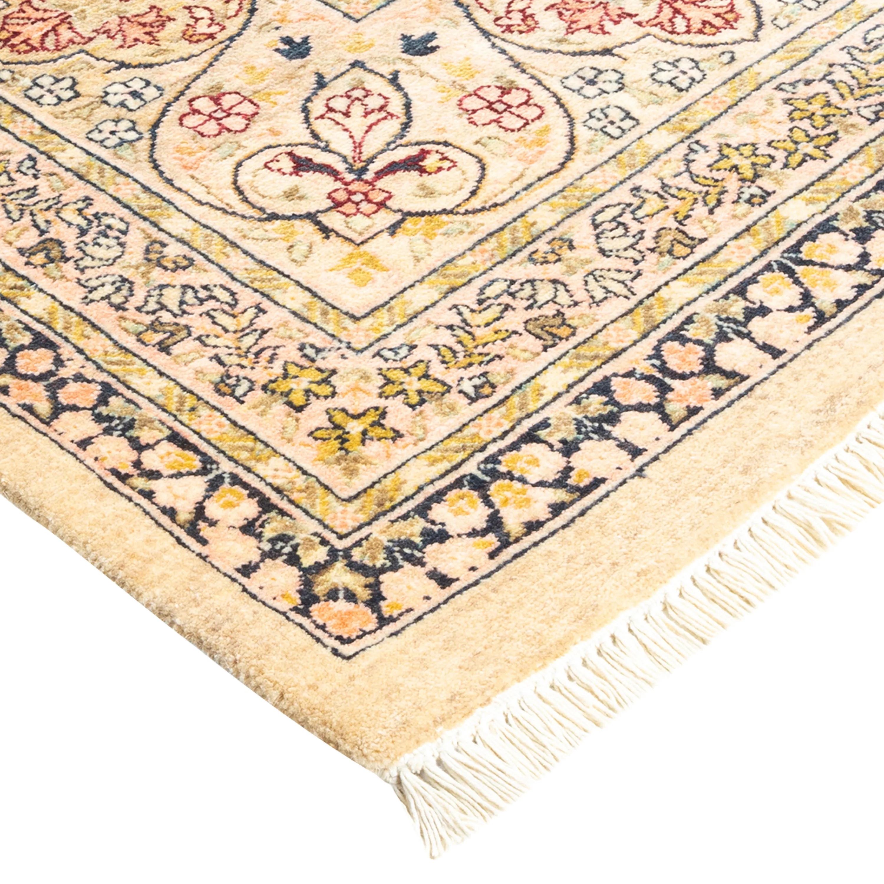 Ivory Traditional Wool Rug - 8'1" x 10'6"