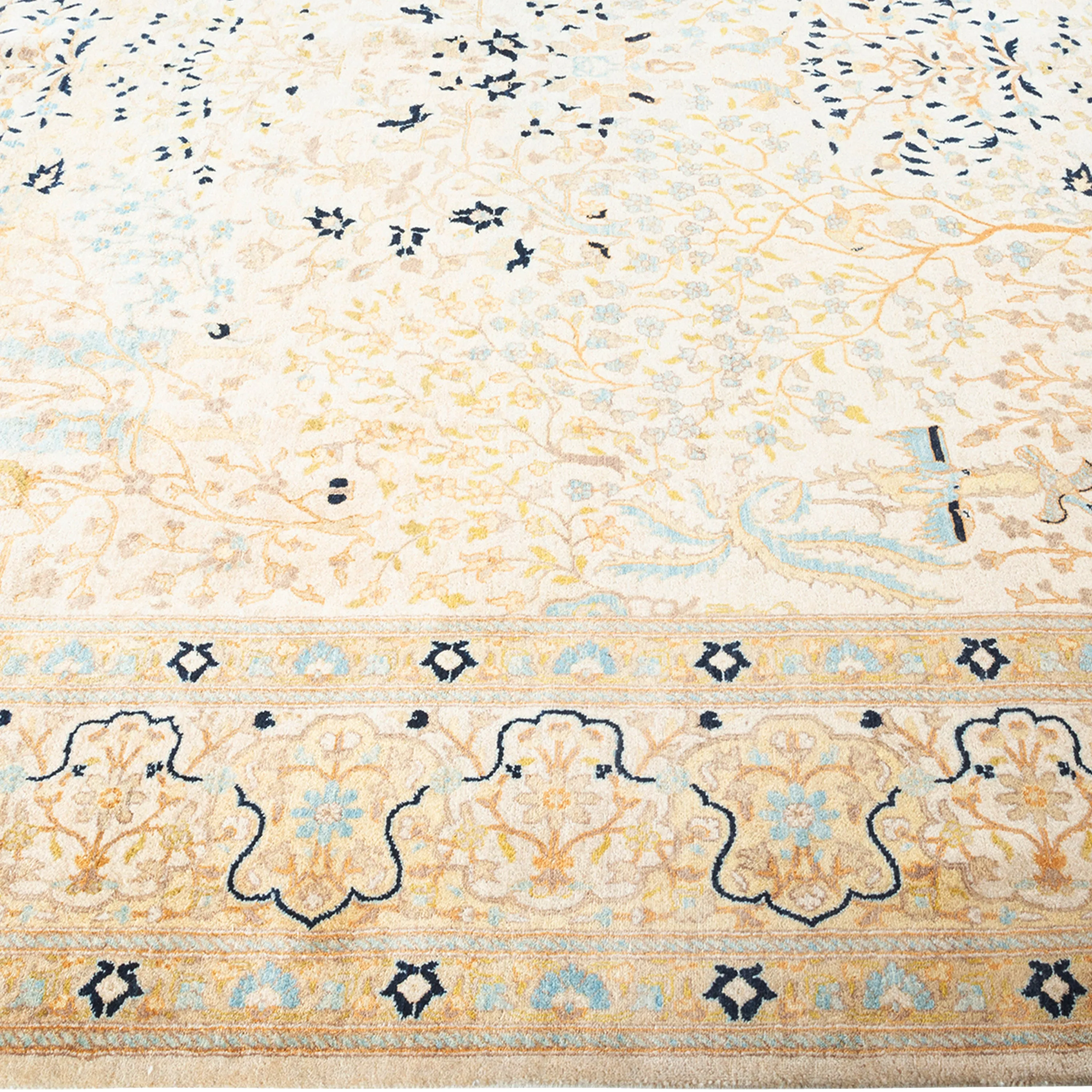 Ivory Traditional Wool Rug - 8'1" x 10'