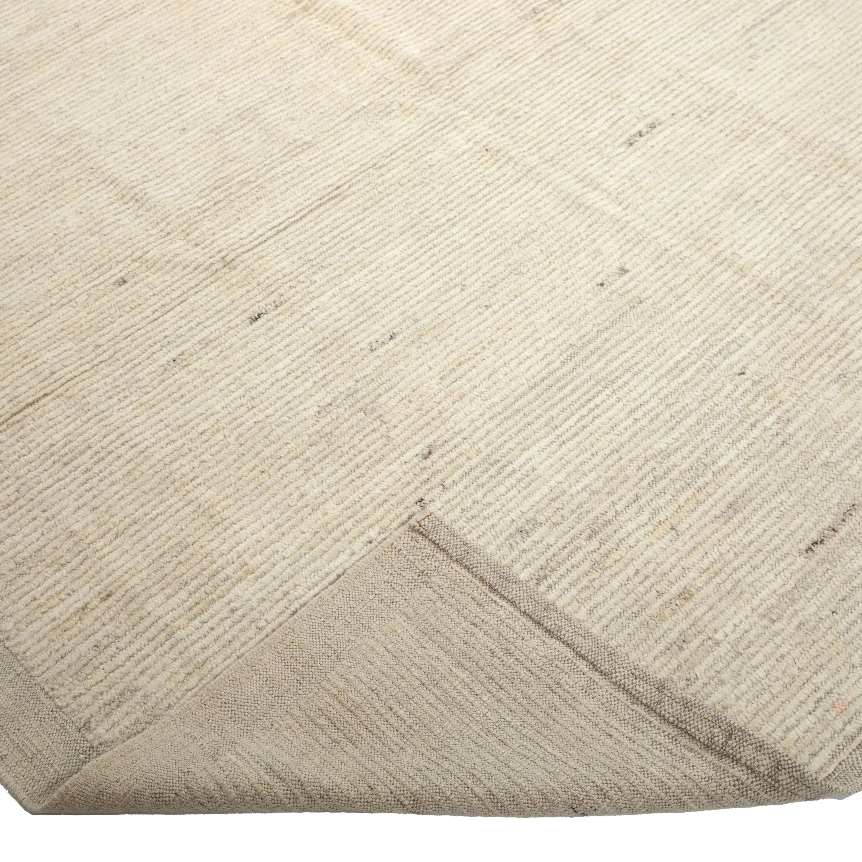 Ivory Zameen Textured Wool Rug - 8'5" x 10'3"