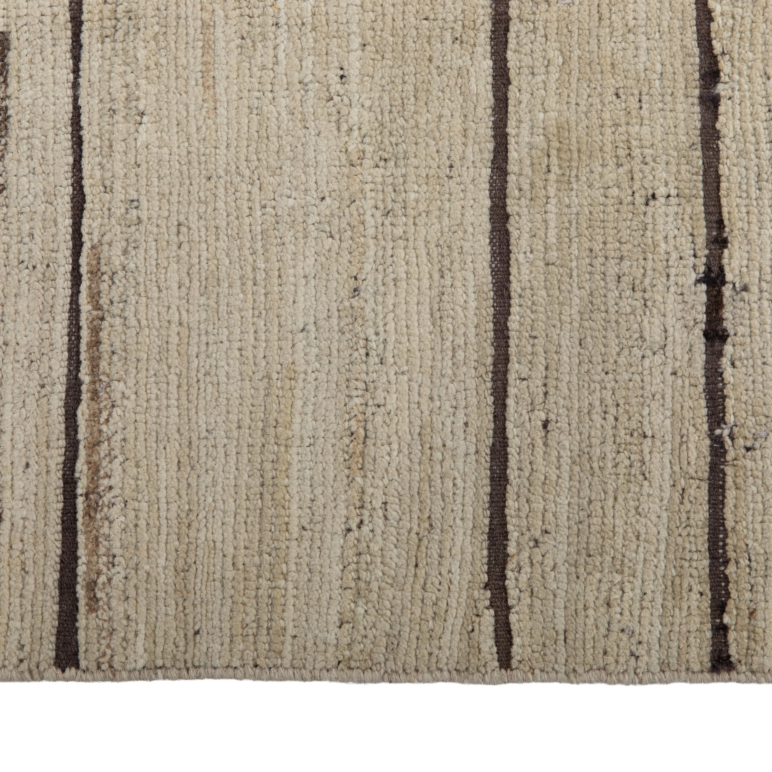 Natural Zameen Transitional Wool Rug - 5'6" x 9'1"