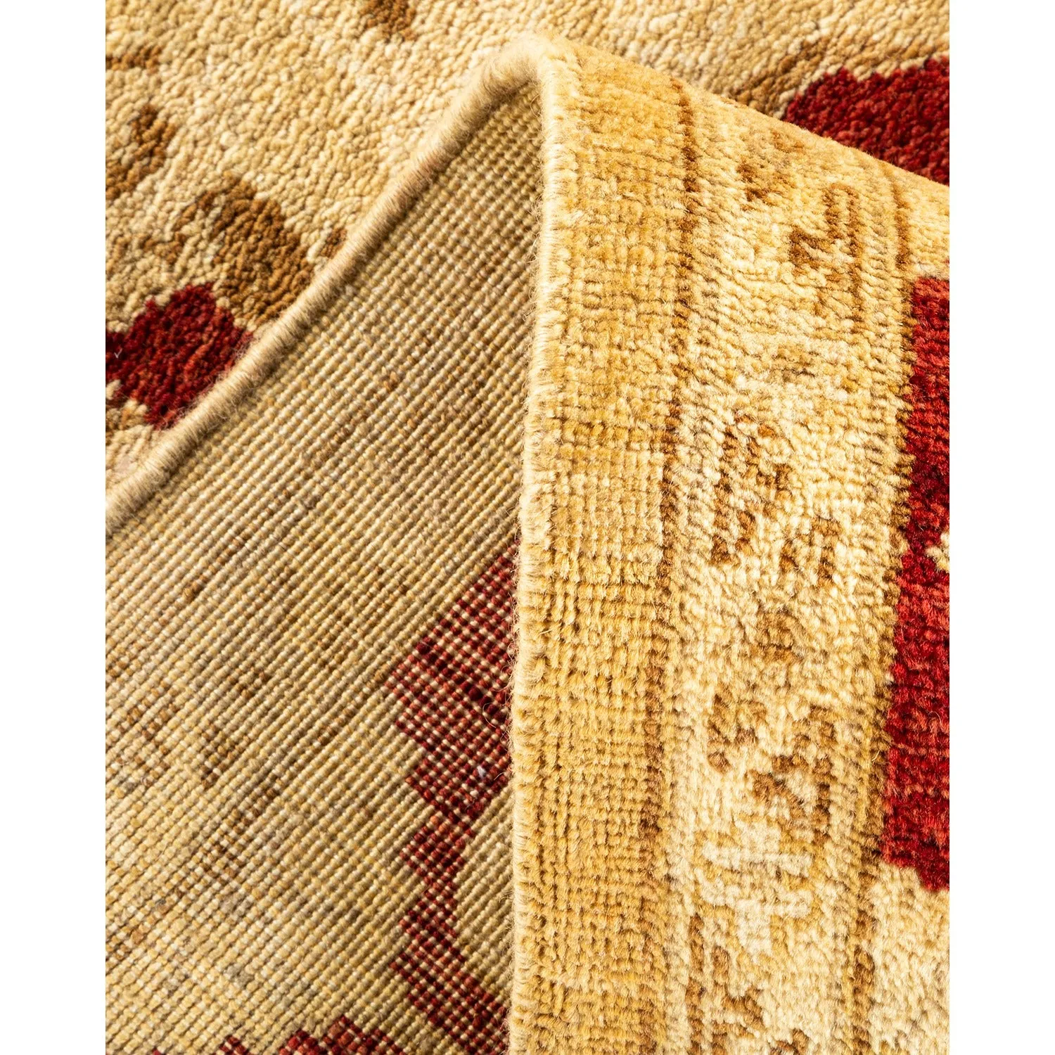 Red & Gold Traditional Wool Rug - 5'10" x 9'1"