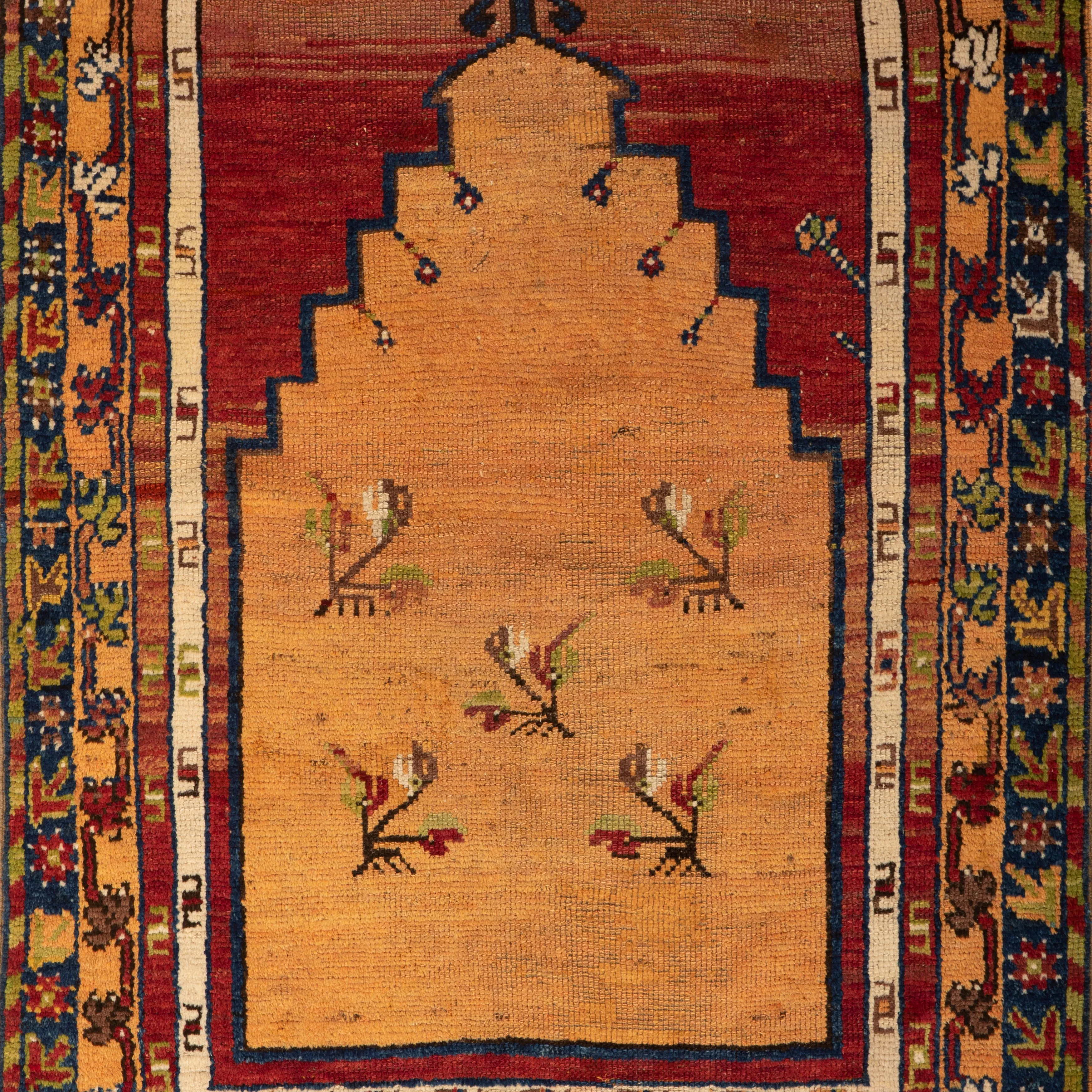 Red Vintage Traditional Wool Rug - 3'1" x 4'8"