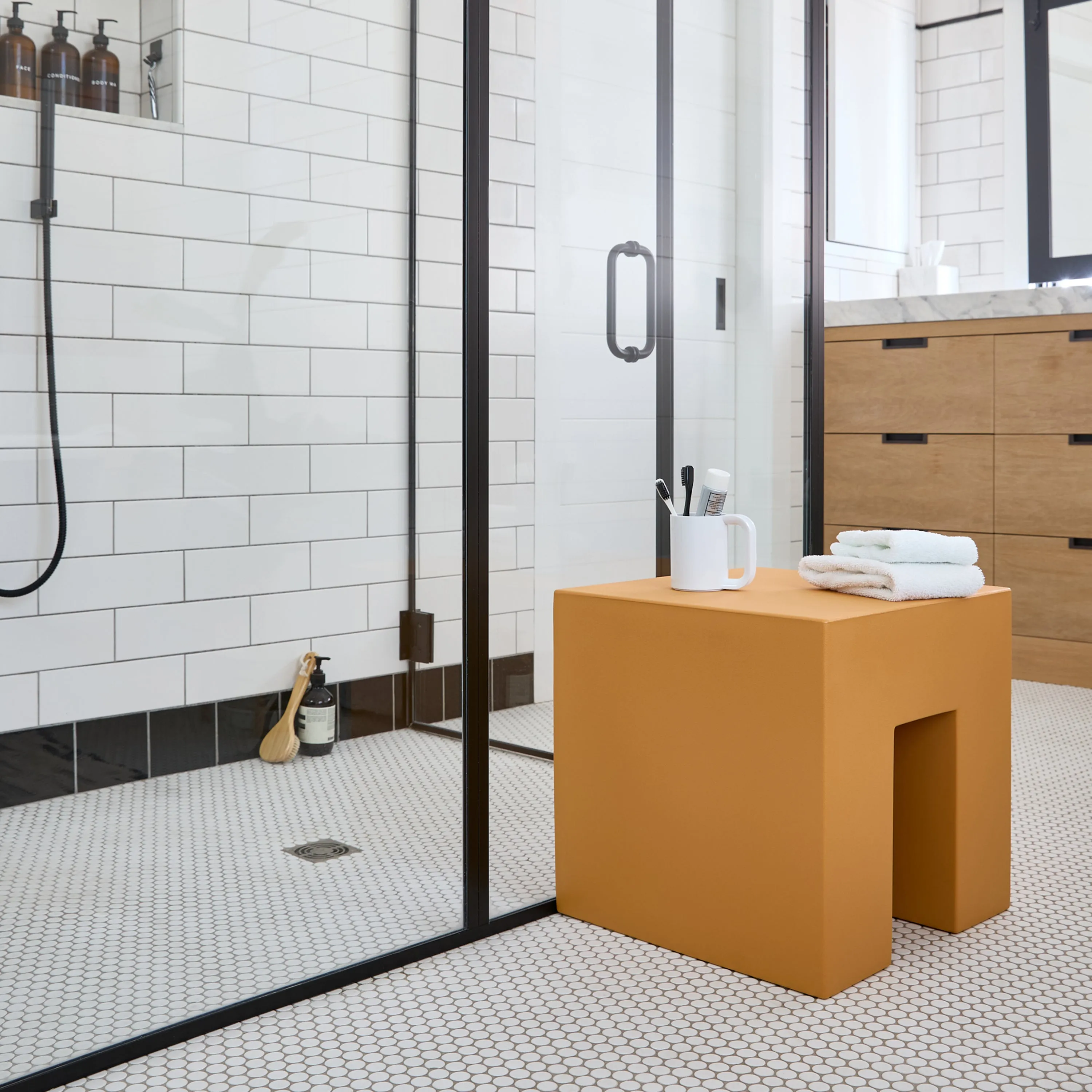 Vignelli Cube