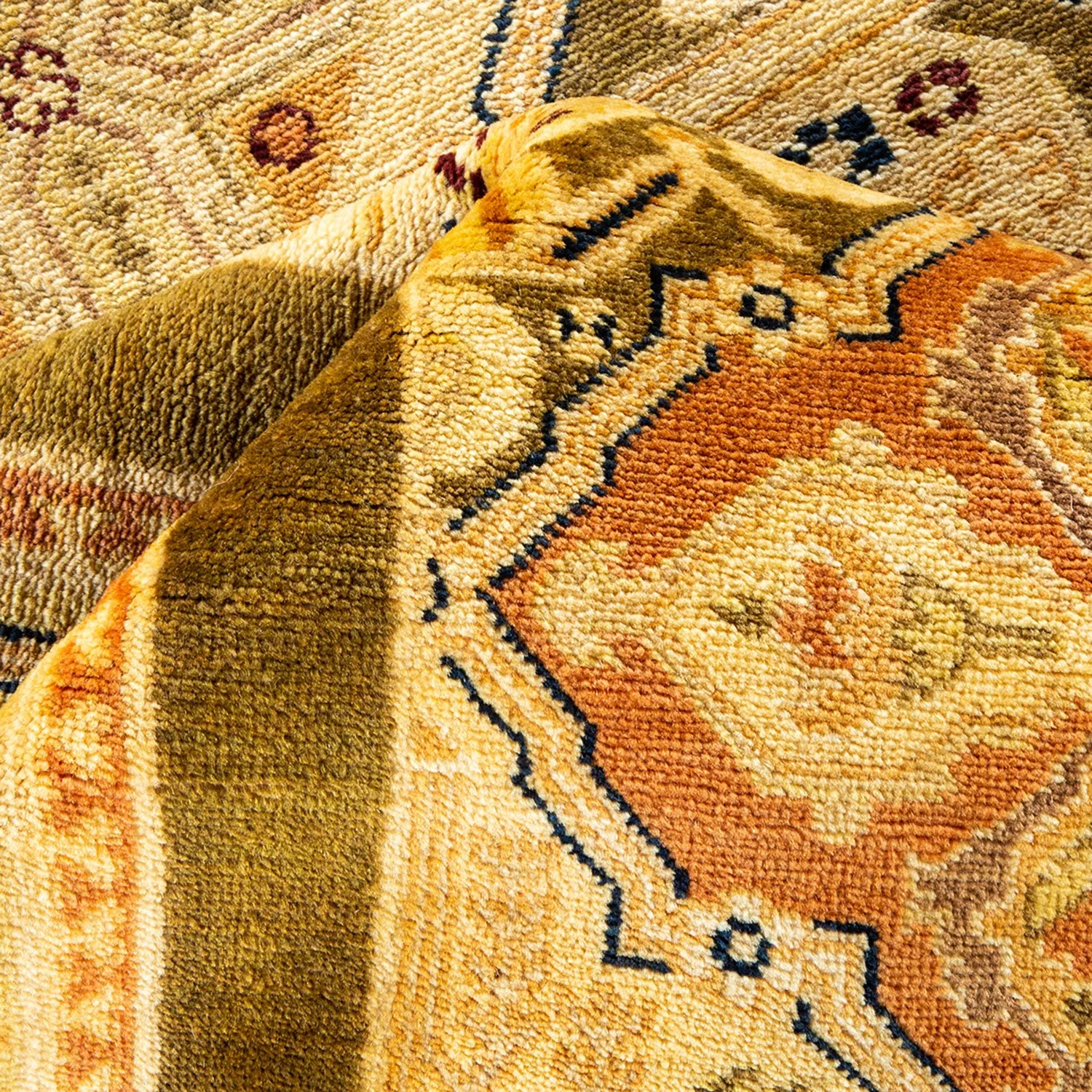 Yellow Traditional Wool Rug - 10'1" x 13'9"