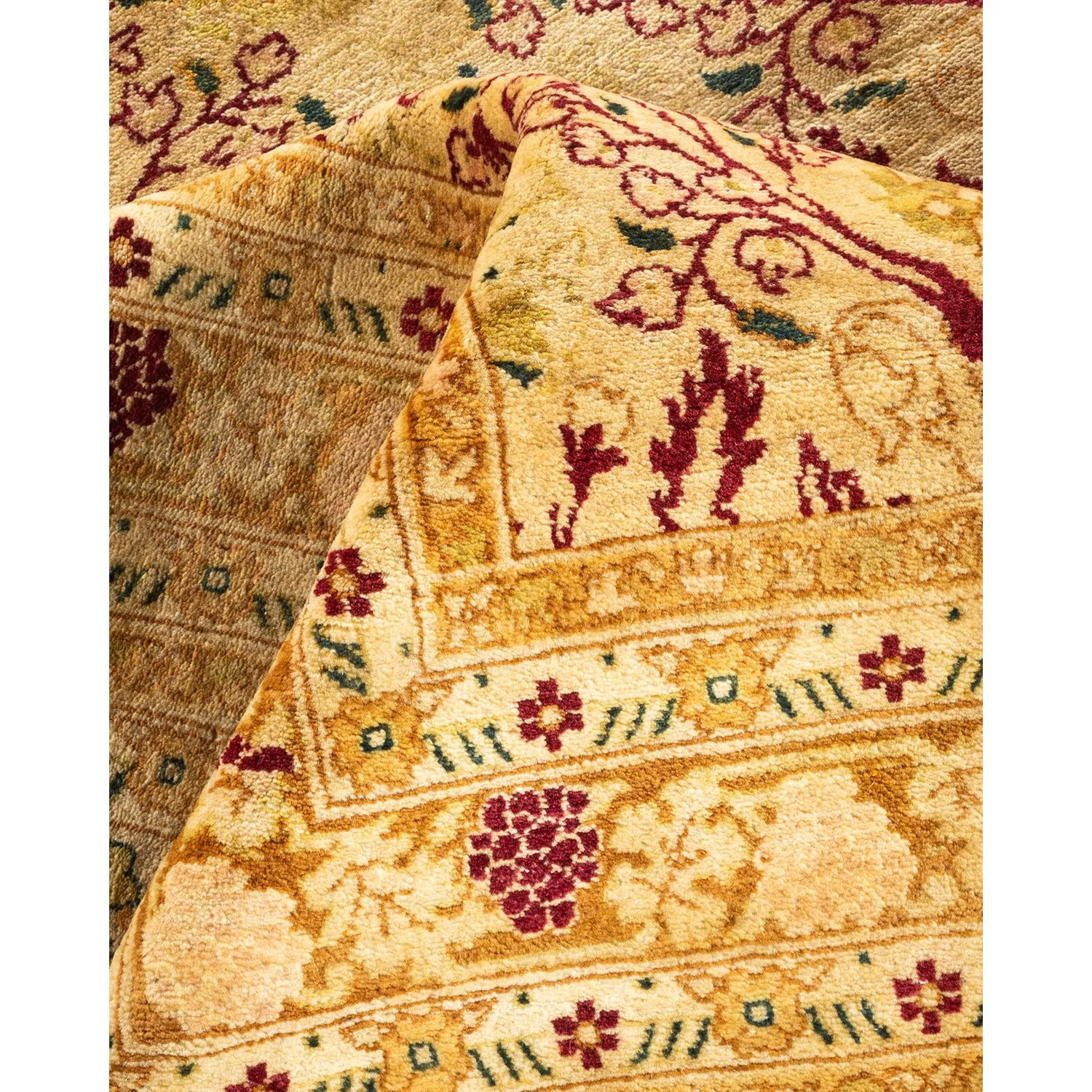 Yellow Traditional Wool Rug - 12'1" x 20'
