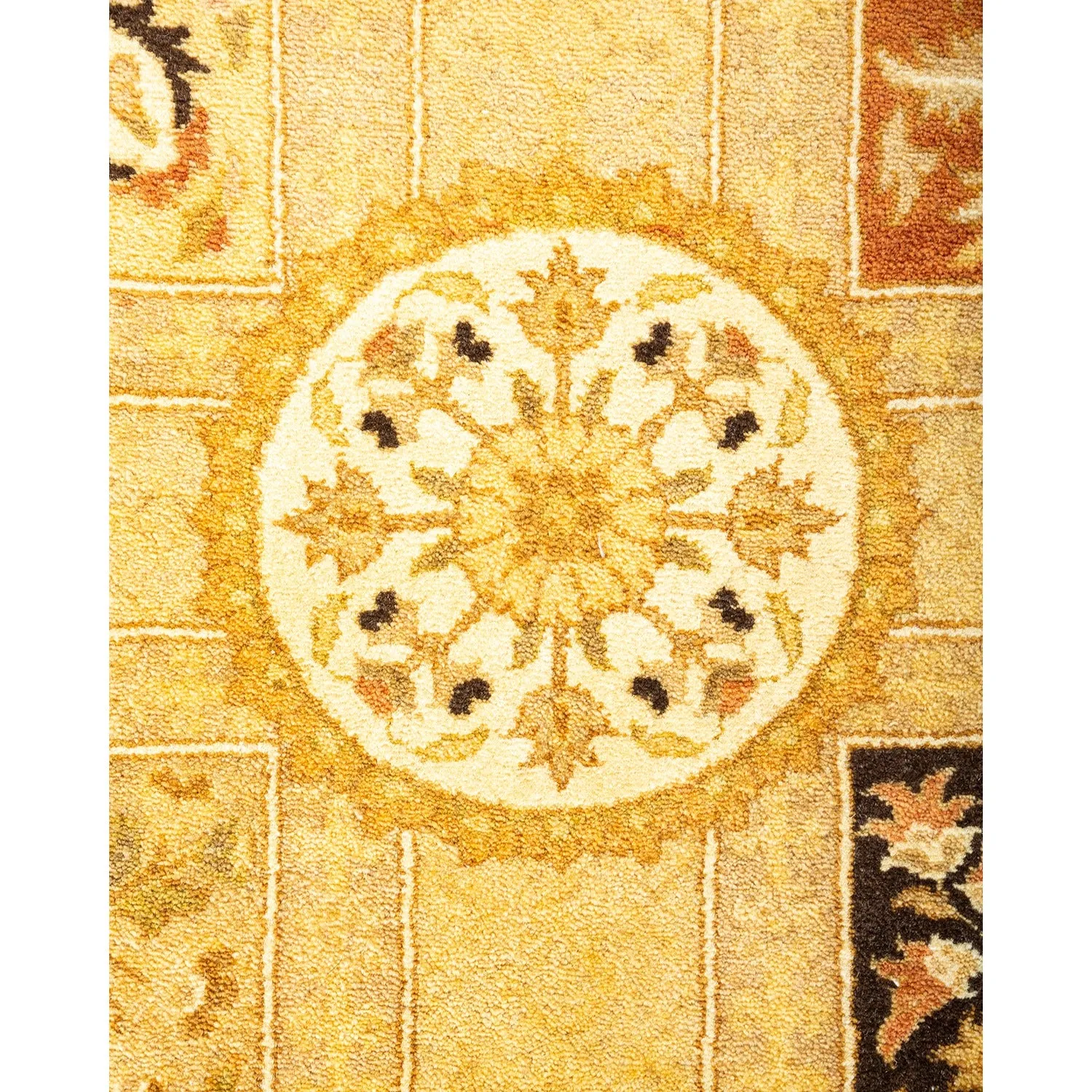 Yellow Traditional Wool Rug - 8'2" x 8'4"
