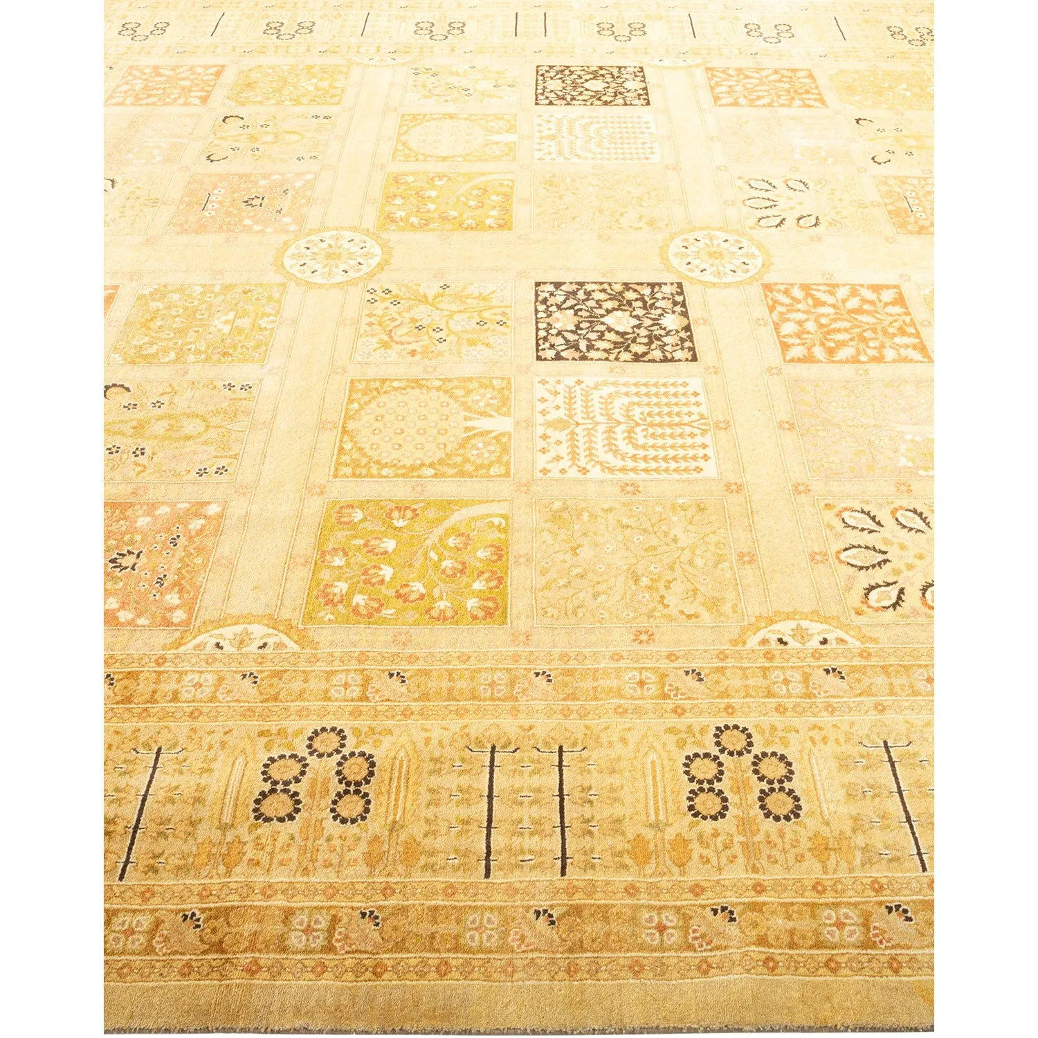 Yellow Traditional Wool Rug - 8'2" x 8'4"